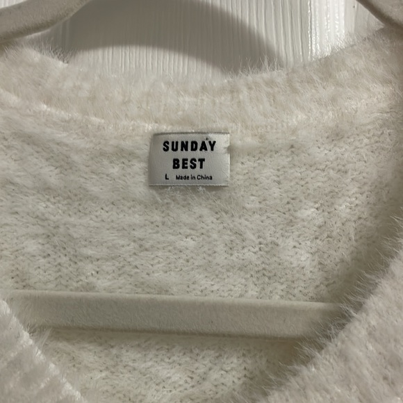 Aritzia Sunday Best Cardigan - Picture 3 of 3